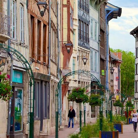 Appartement Calme Et Cosy - Proche Centre روان المظهر الخارجي الصورة